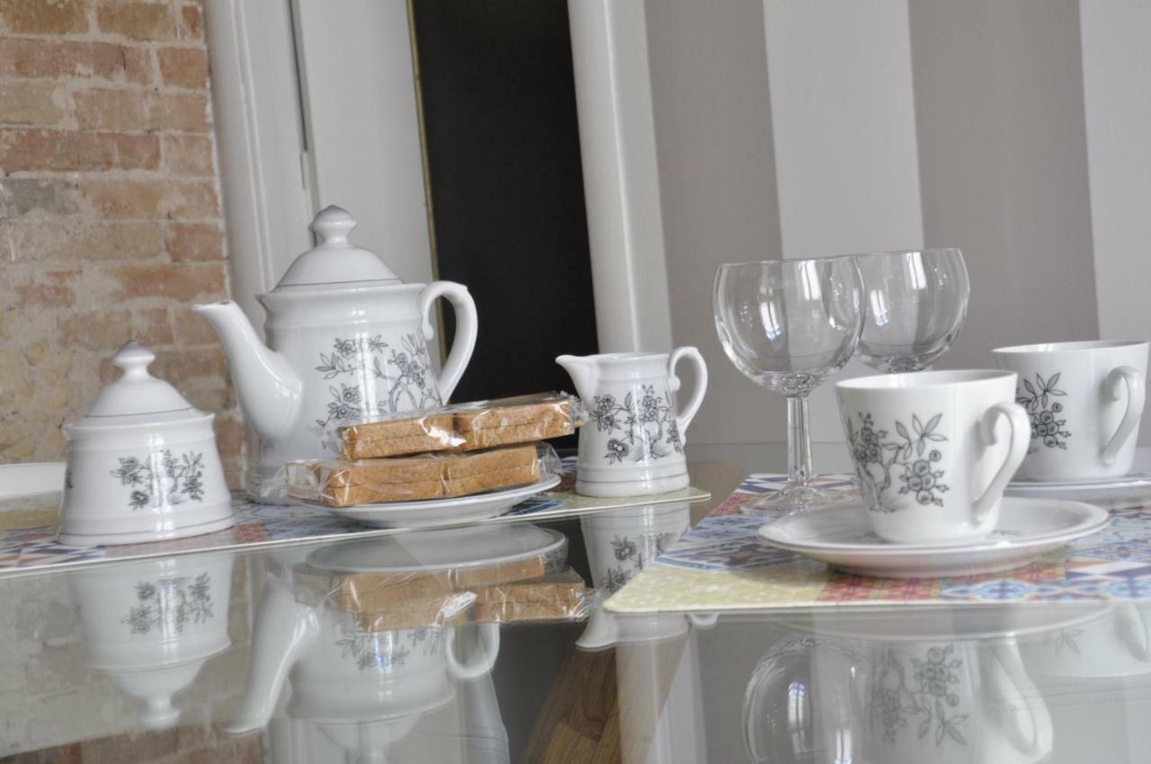 New Romantic Suite Cagliari Luaran gambar