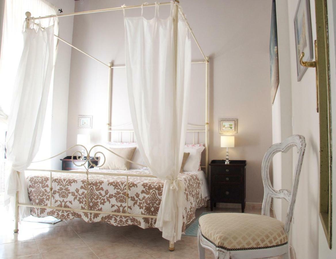 New Romantic Suite Cagliari Luaran gambar