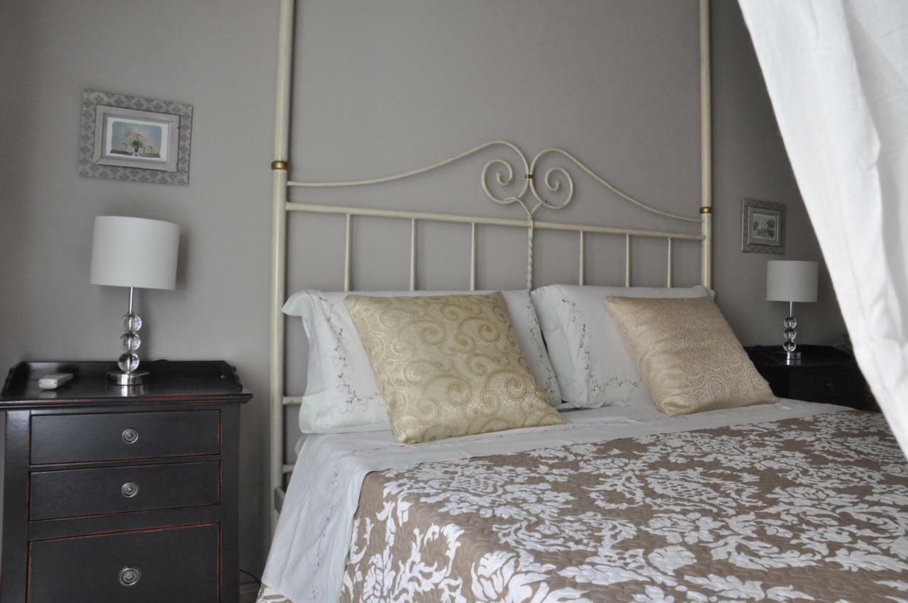 New Romantic Suite Cagliari Luaran gambar