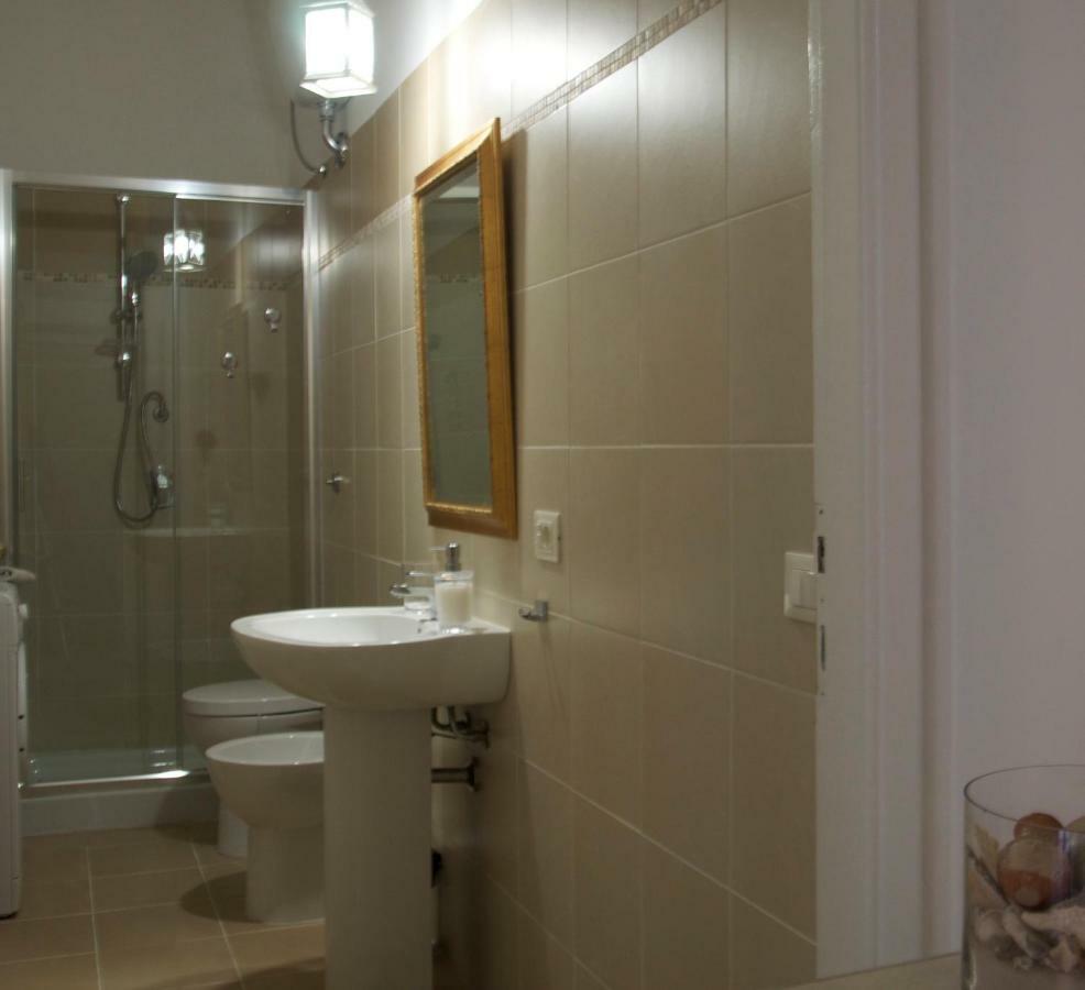 New Romantic Suite Cagliari Luaran gambar