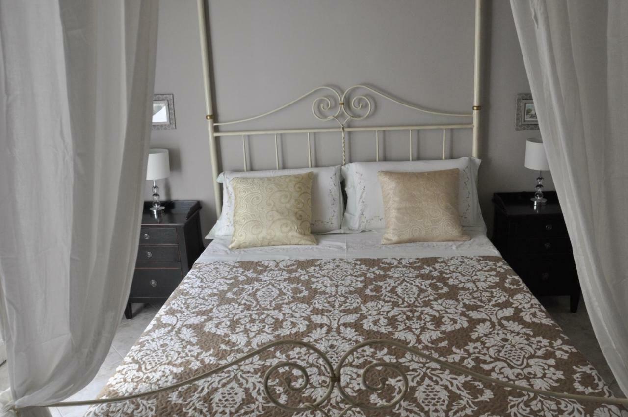 New Romantic Suite Cagliari Luaran gambar
